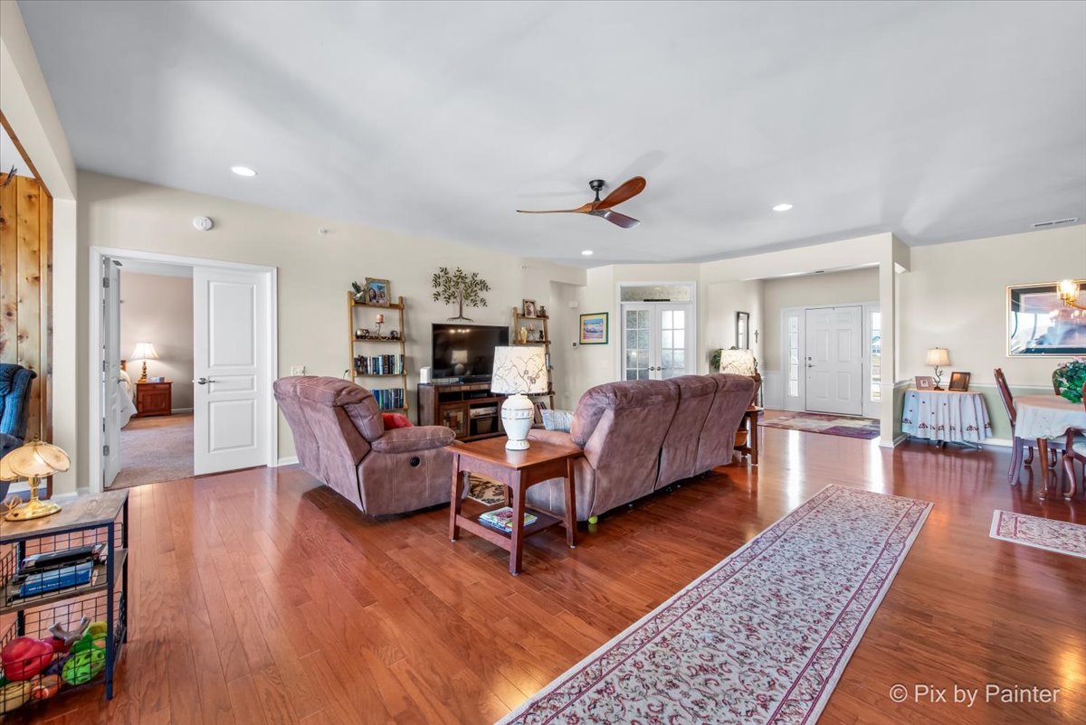 12290 Russet Lane, Huntley, IL 60142