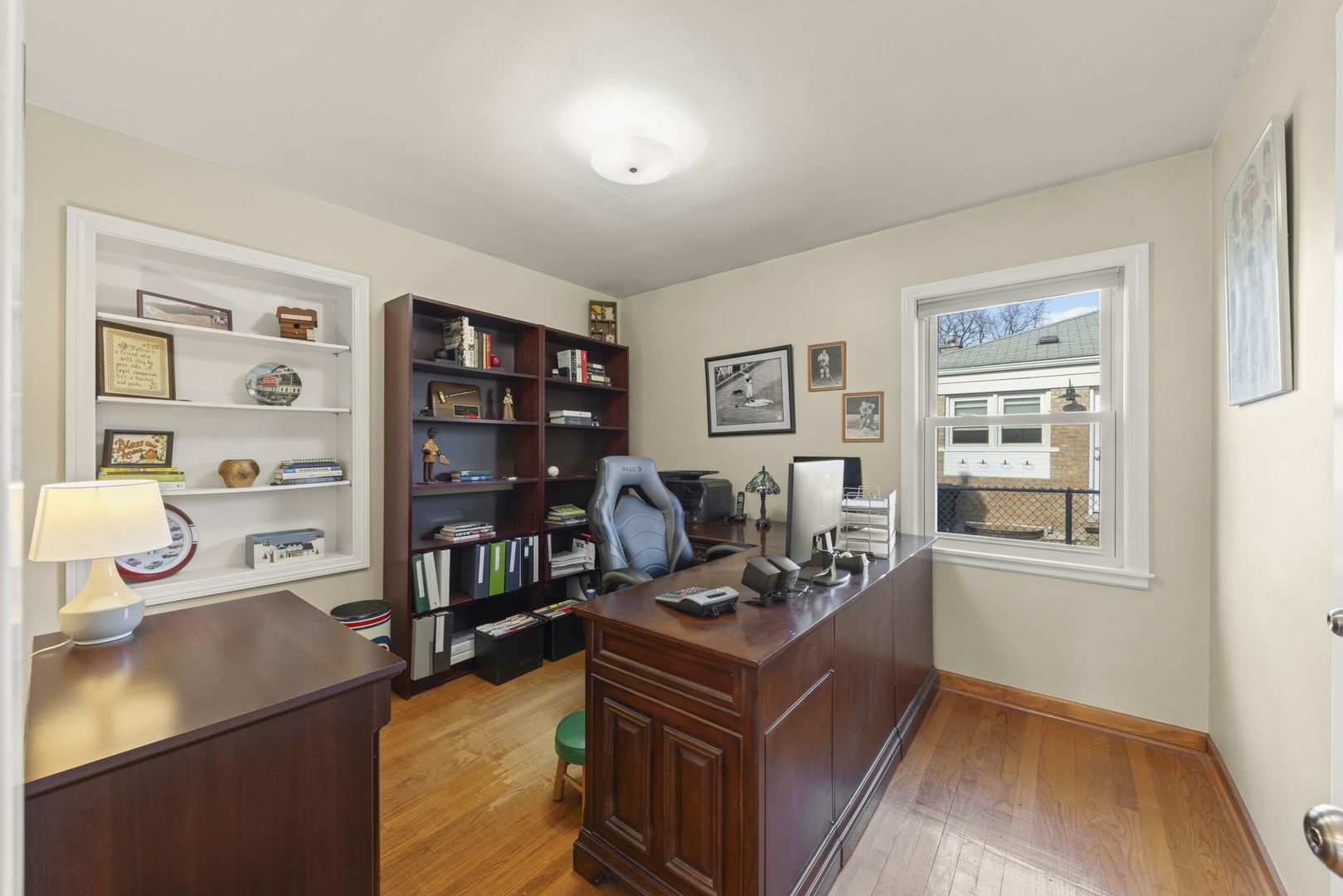 582 Glendale Avenue, Glen Ellyn, IL 60137