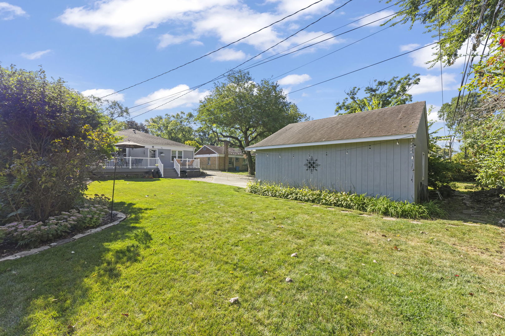 582 Glendale Avenue, Glen Ellyn, IL 60137