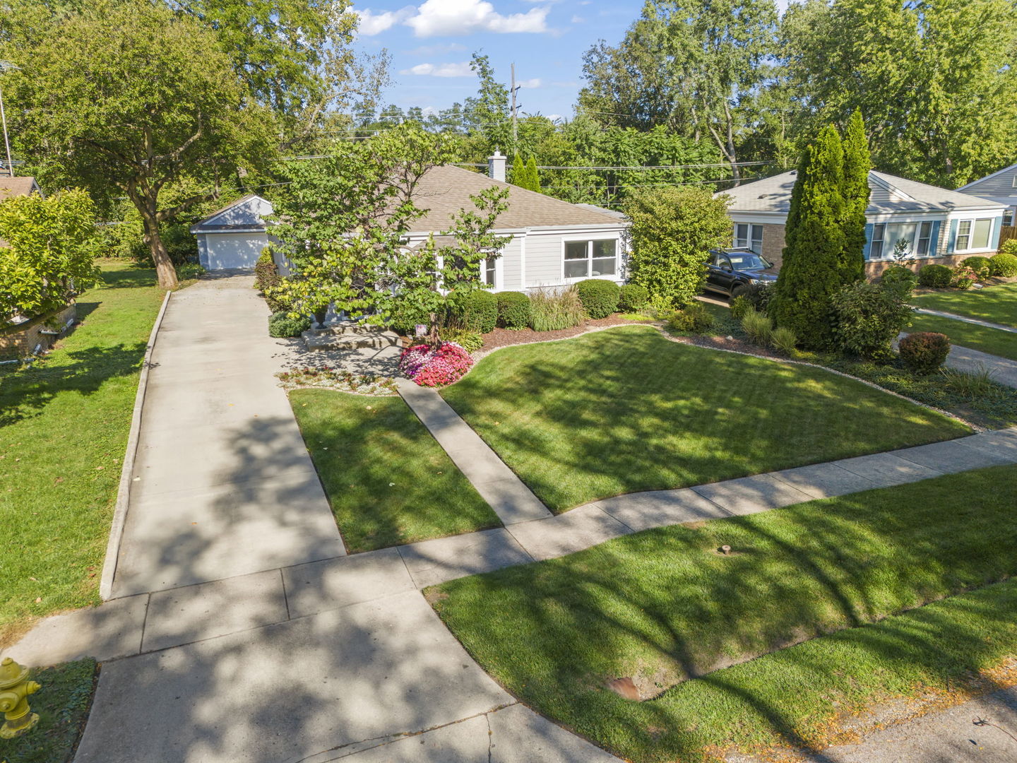 582 Glendale Avenue, Glen Ellyn, IL 60137