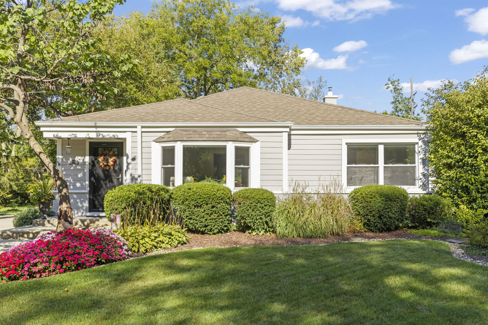 582 Glendale Avenue, Glen Ellyn, IL 60137