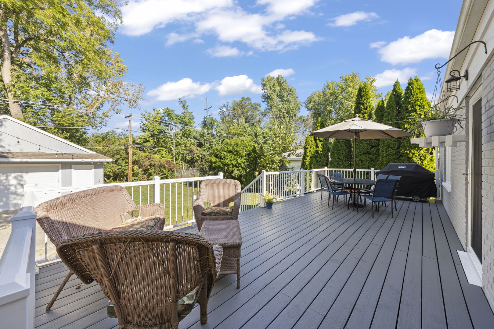 582 Glendale Avenue, Glen Ellyn, IL 60137