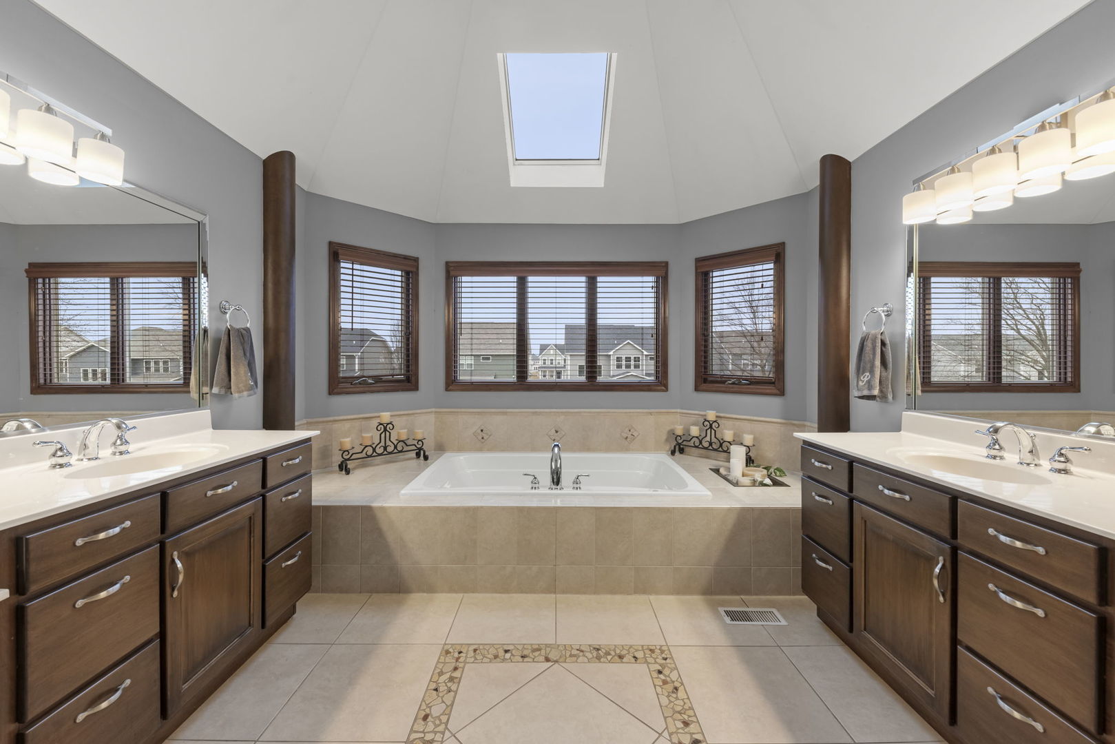 5719 Rosinweed Lane, Naperville, IL 60564