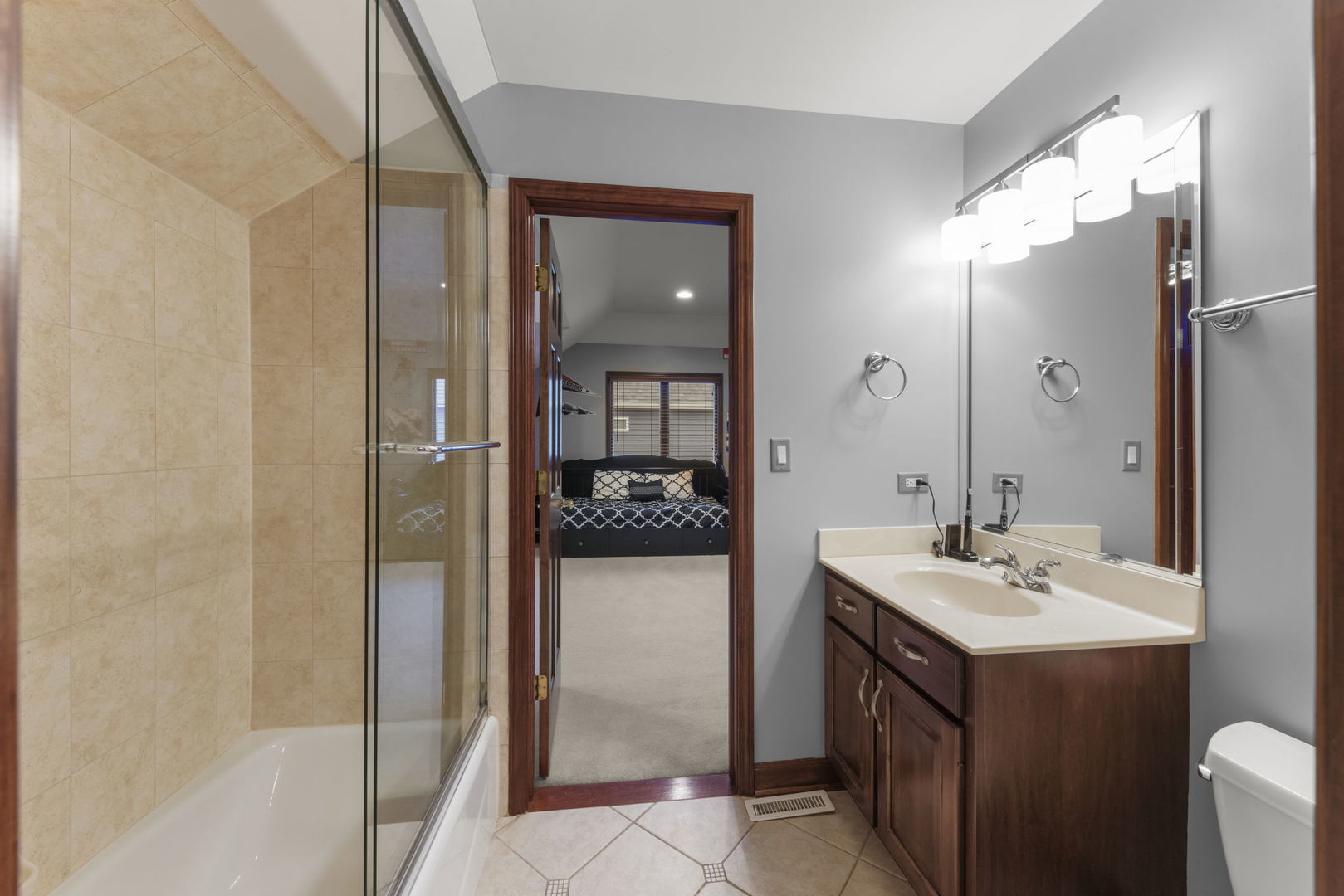 5719 Rosinweed Lane, Naperville, IL 60564