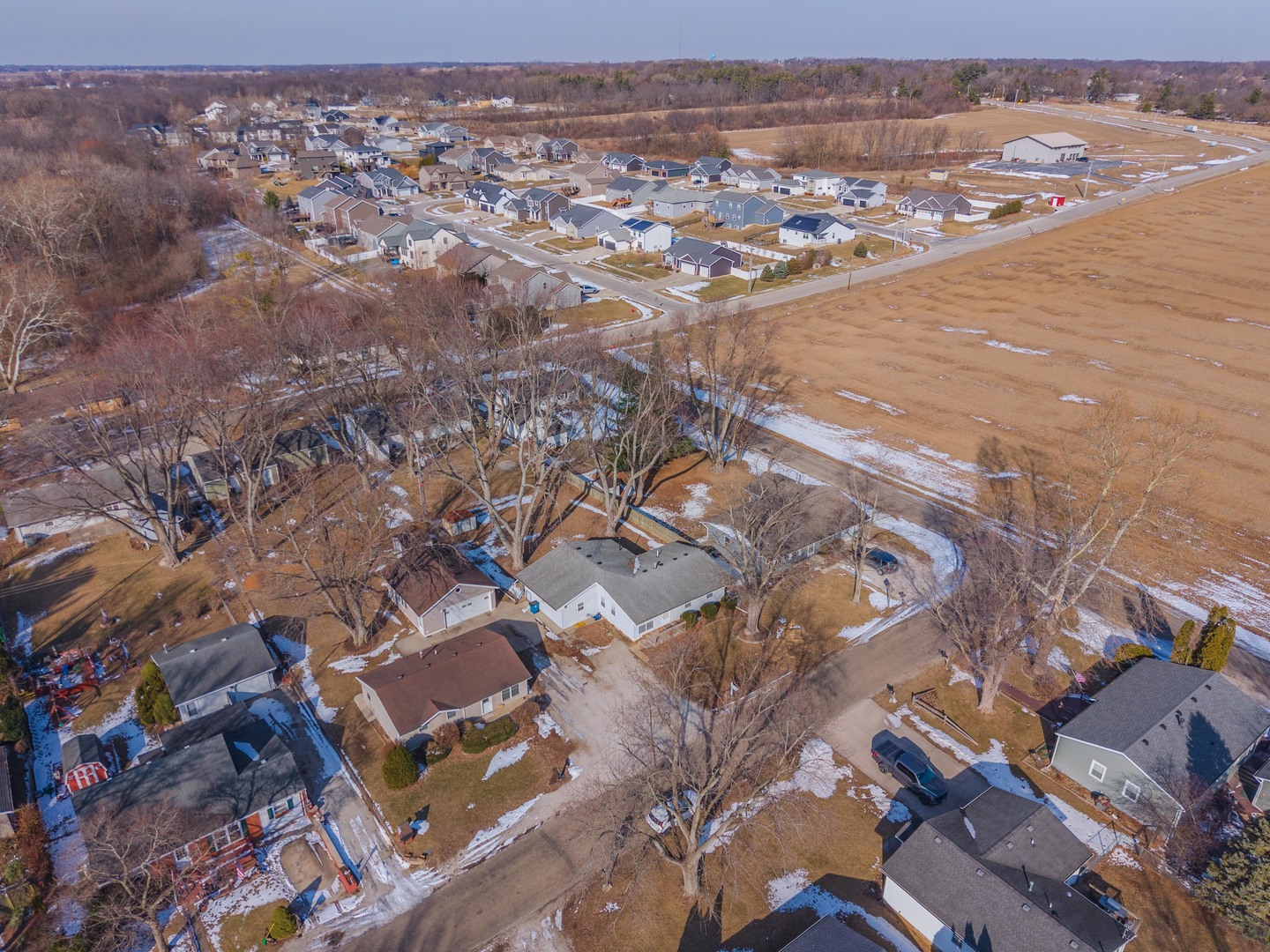 8198 Pine Avenue, Downs, IL 61736