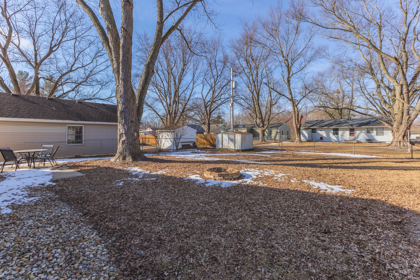 8198 Pine Avenue, Downs, IL 61736