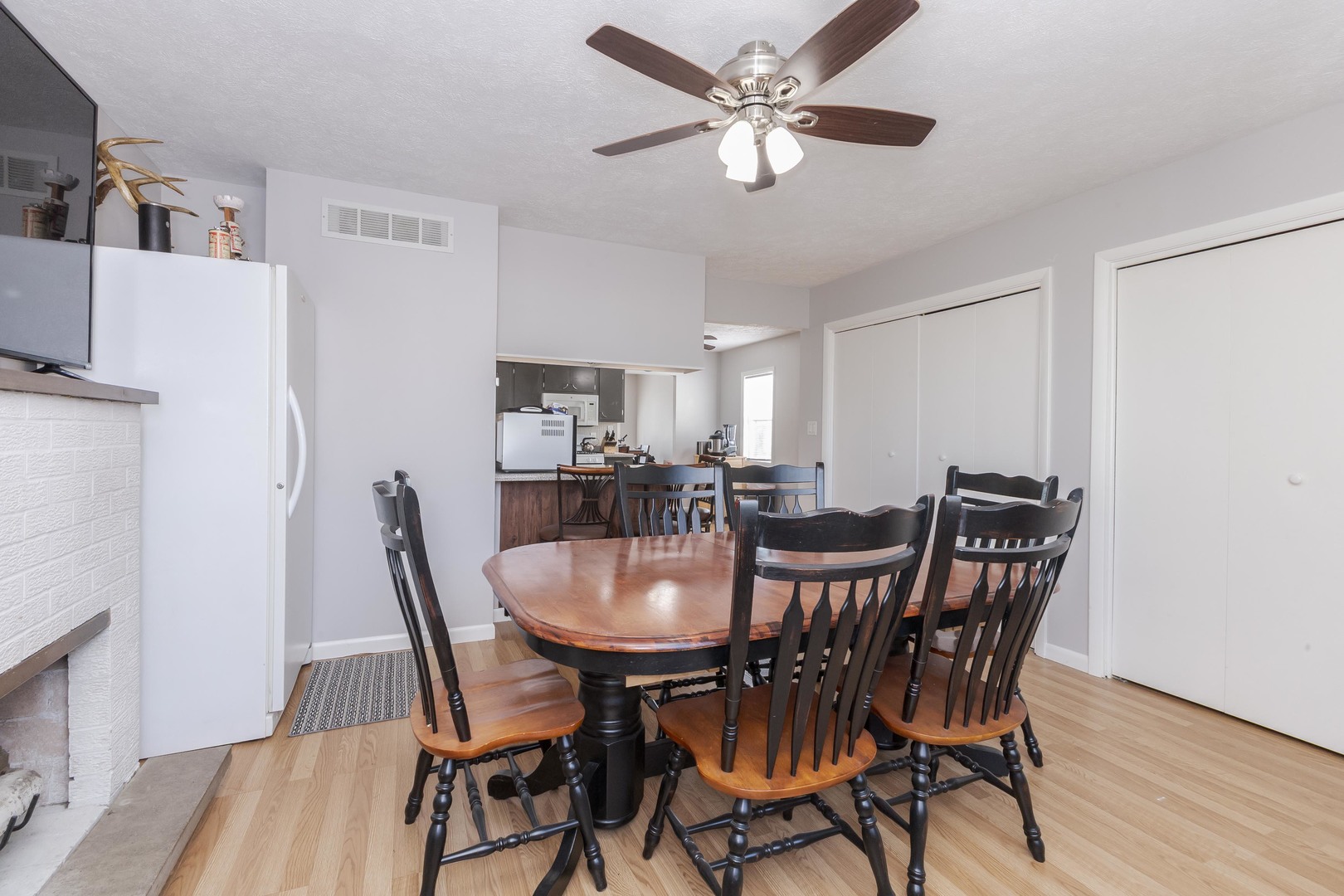 8198 Pine Avenue, Downs, IL 61736