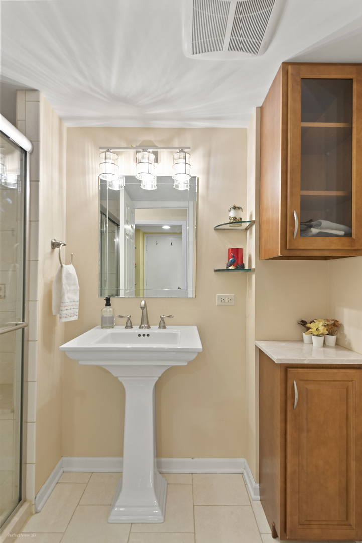 2833 Whispering Oaks Drive, Buffalo Grove, IL 60089