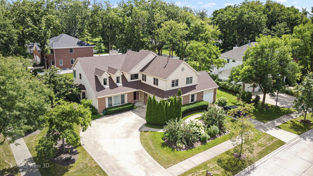 2833 Whispering Oaks Drive, Buffalo Grove, IL 60089