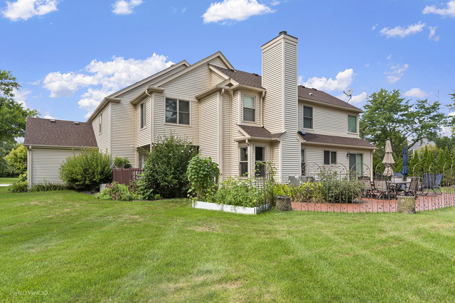 2833 Whispering Oaks Drive, Buffalo Grove, IL 60089
