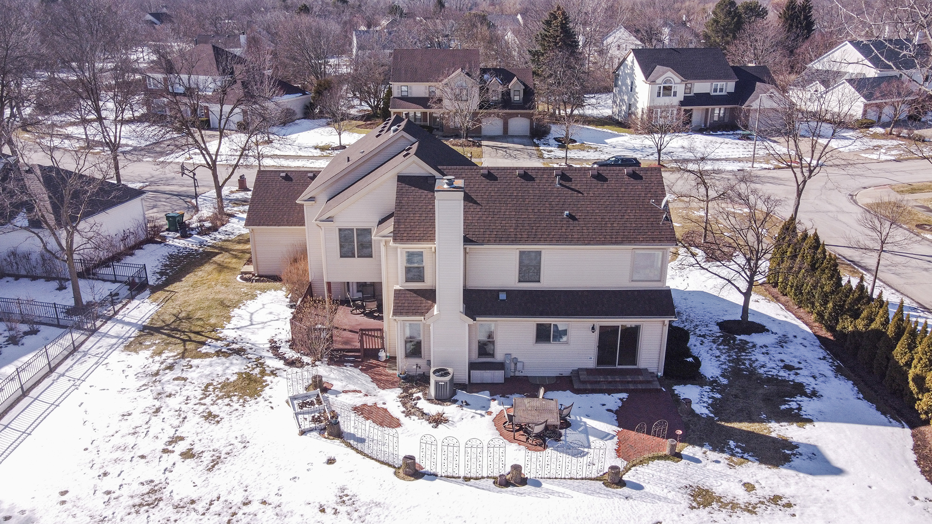 2833 Whispering Oaks Drive, Buffalo Grove, IL 60089