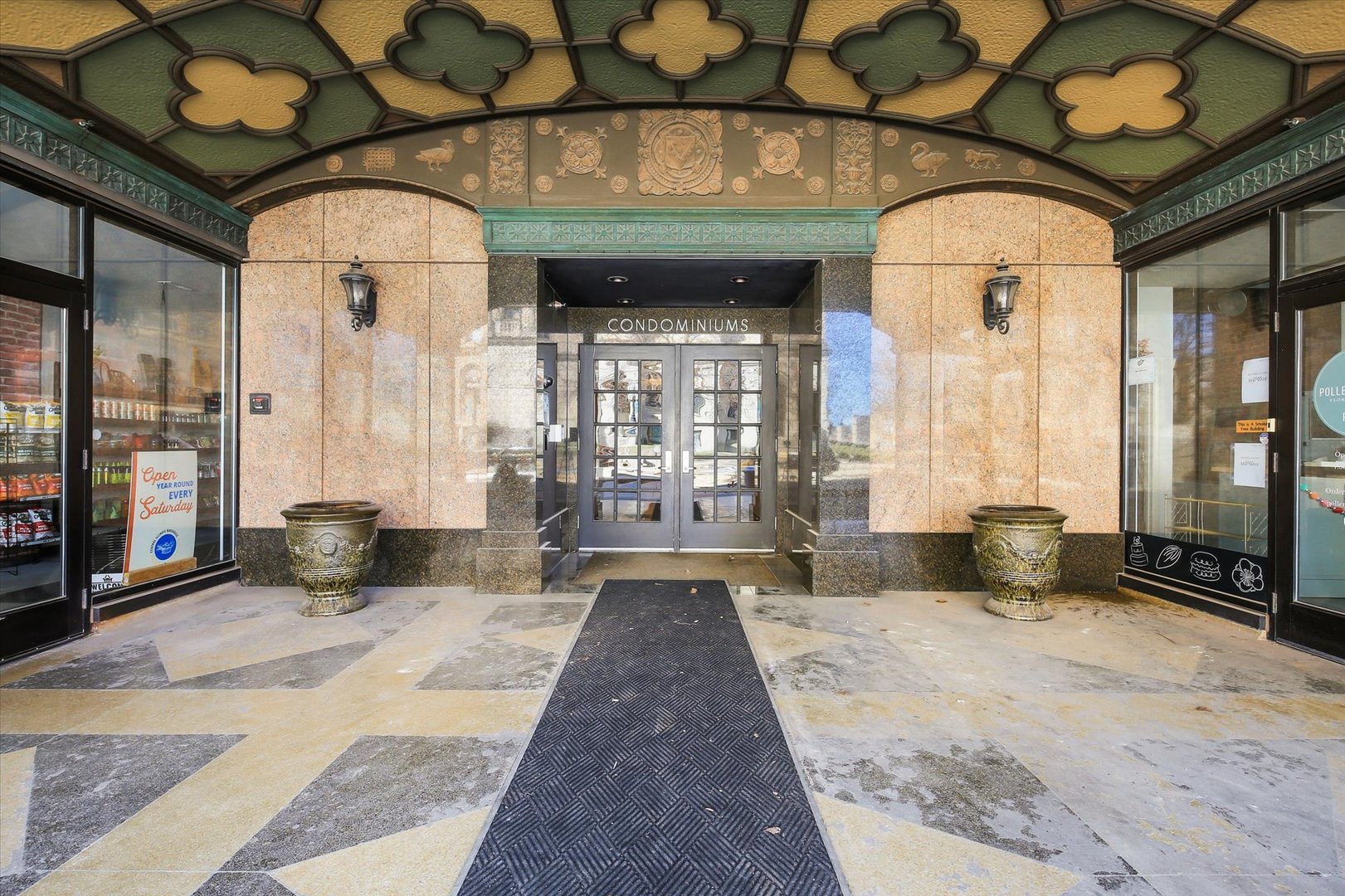 212 N Center Street #202, Bloomington, IL 61701