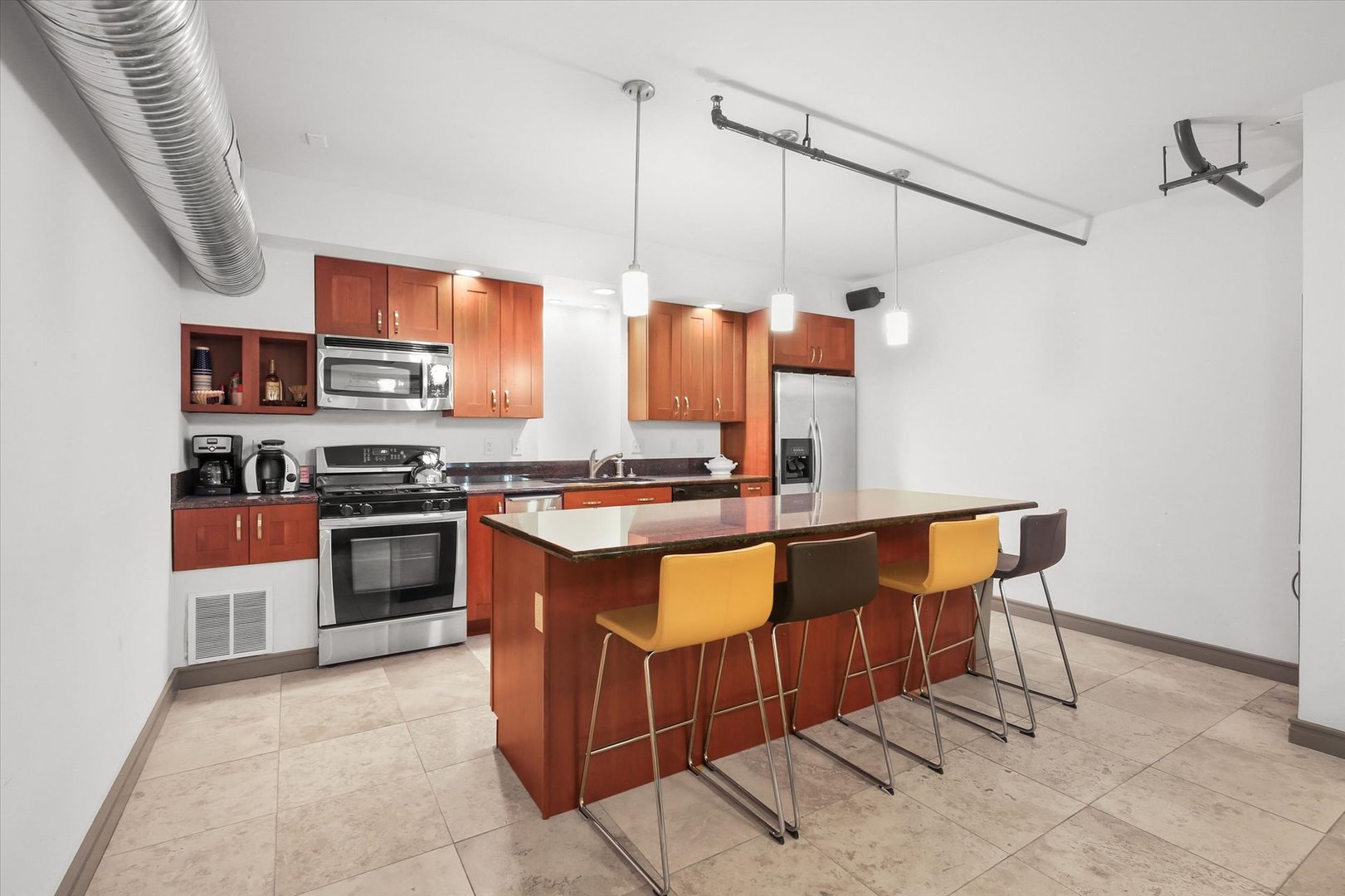 212 N Center Street #202, Bloomington, IL 61701