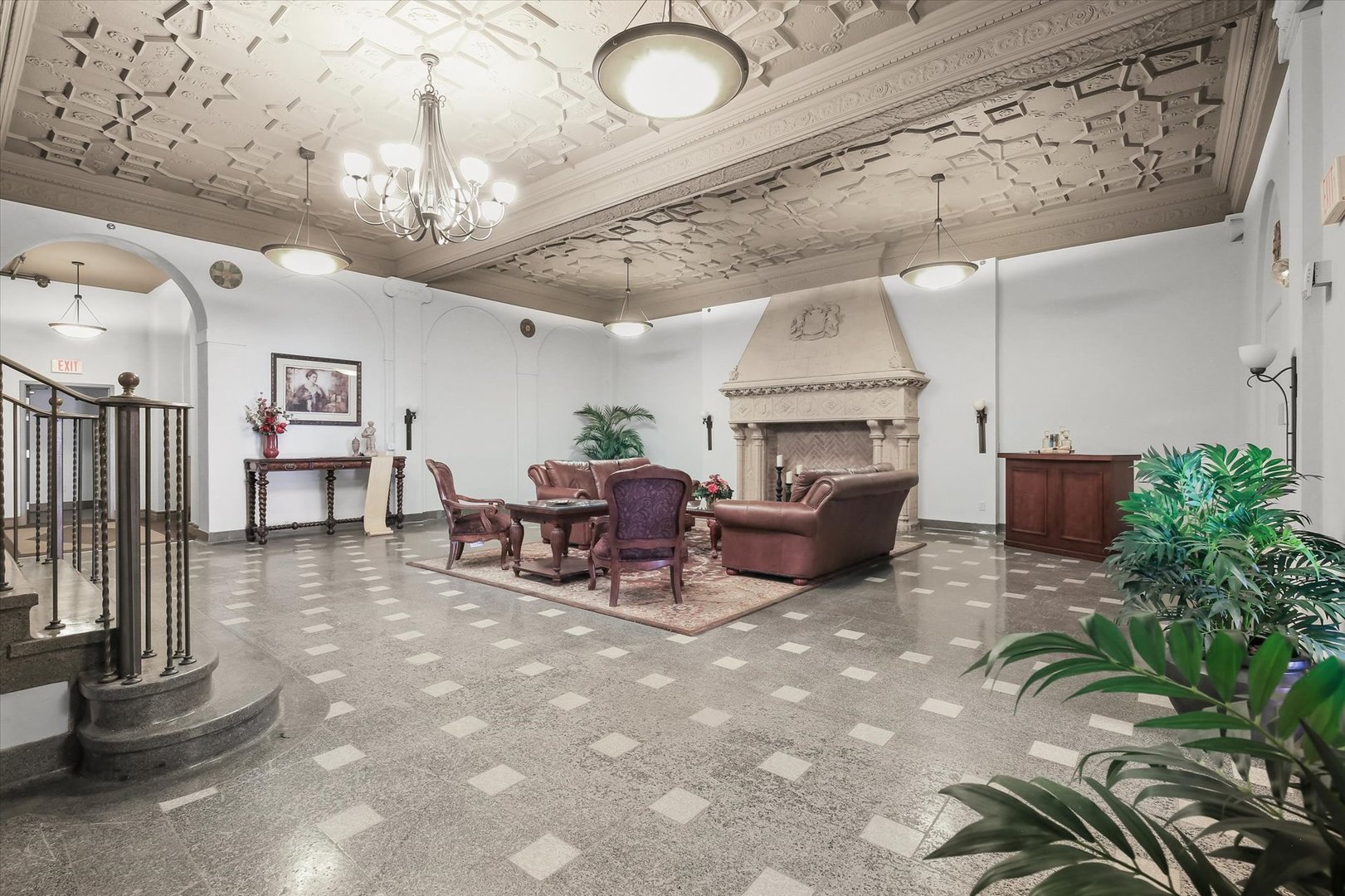 212 N Center Street #202, Bloomington, IL 61701