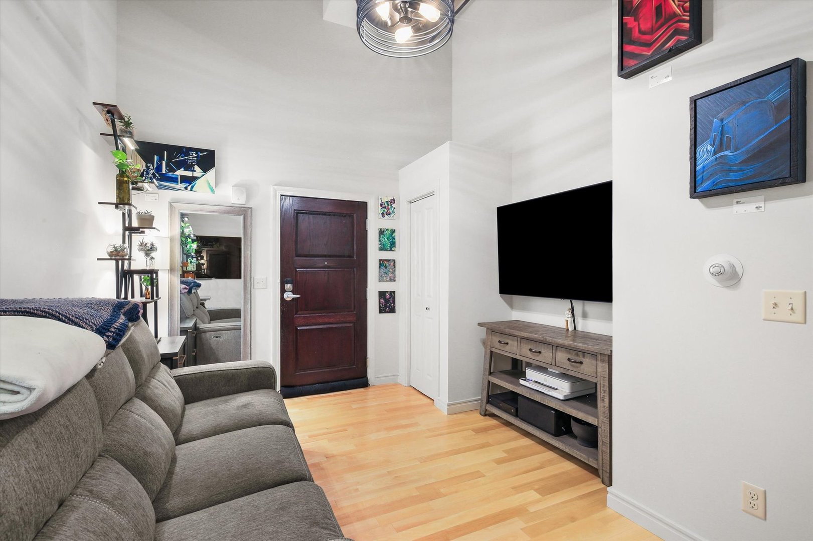 212 N Center Street #202, Bloomington, IL 61701