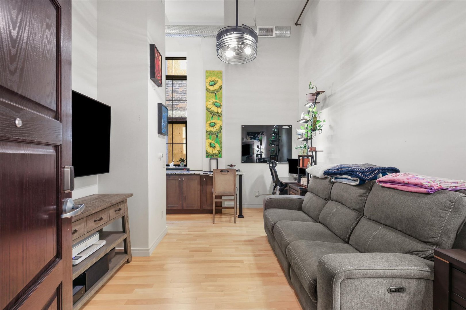 212 N Center Street #202, Bloomington, IL 61701