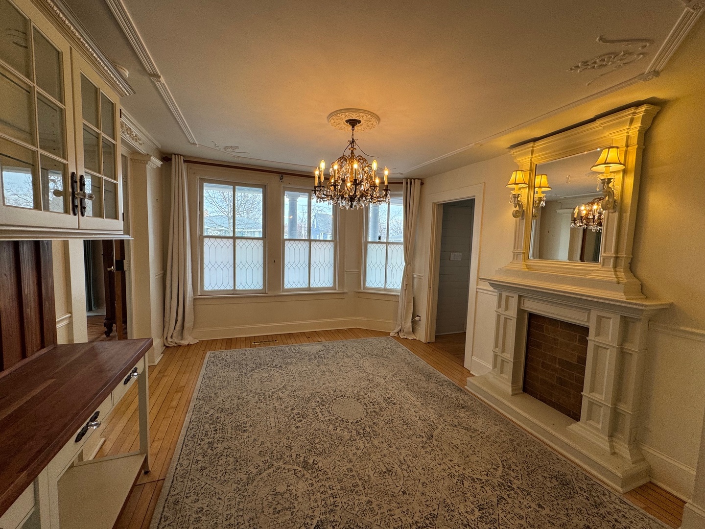 4604 Fairview Avenue, Downers Grove, IL 60515