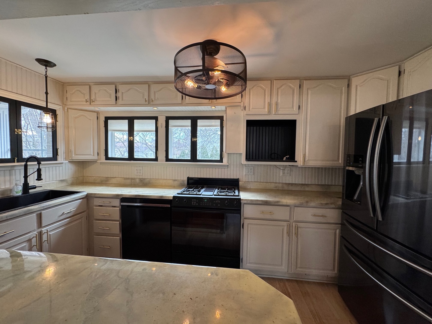 4604 Fairview Avenue, Downers Grove, IL 60515