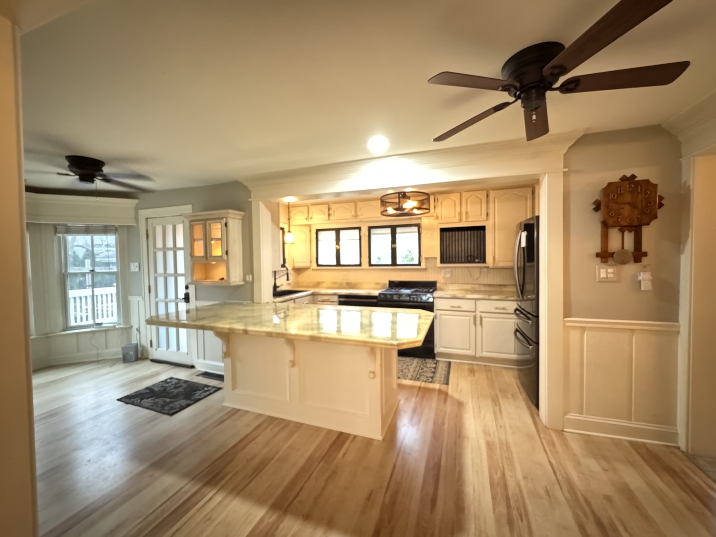 4604 Fairview Avenue, Downers Grove, IL 60515