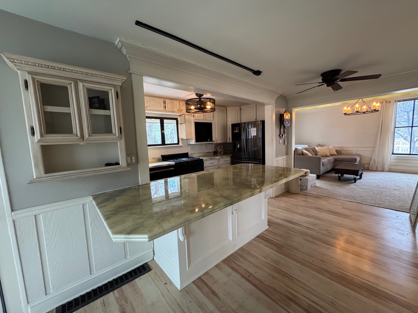 4604 Fairview Avenue, Downers Grove, IL 60515