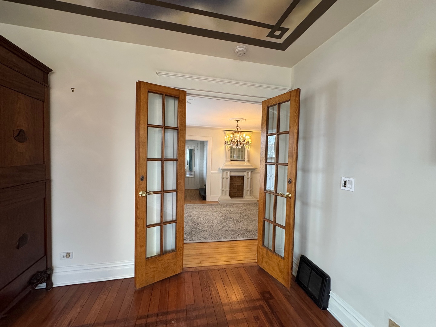 4604 Fairview Avenue, Downers Grove, IL 60515