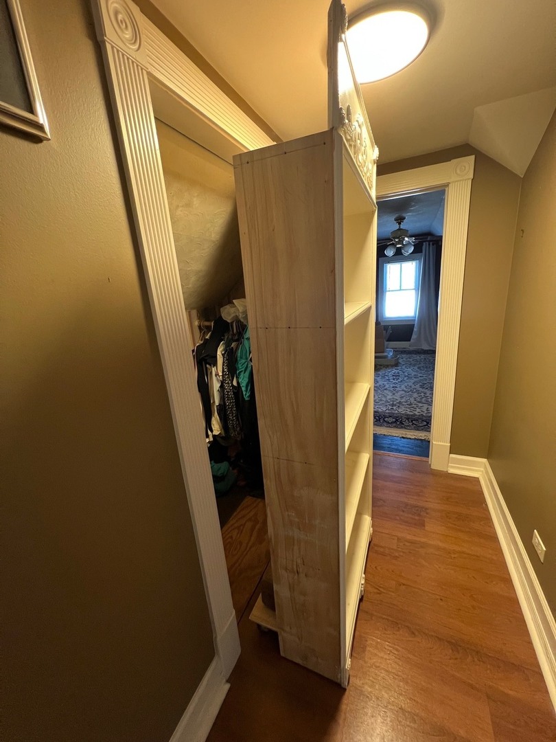 4604 Fairview Avenue, Downers Grove, IL 60515