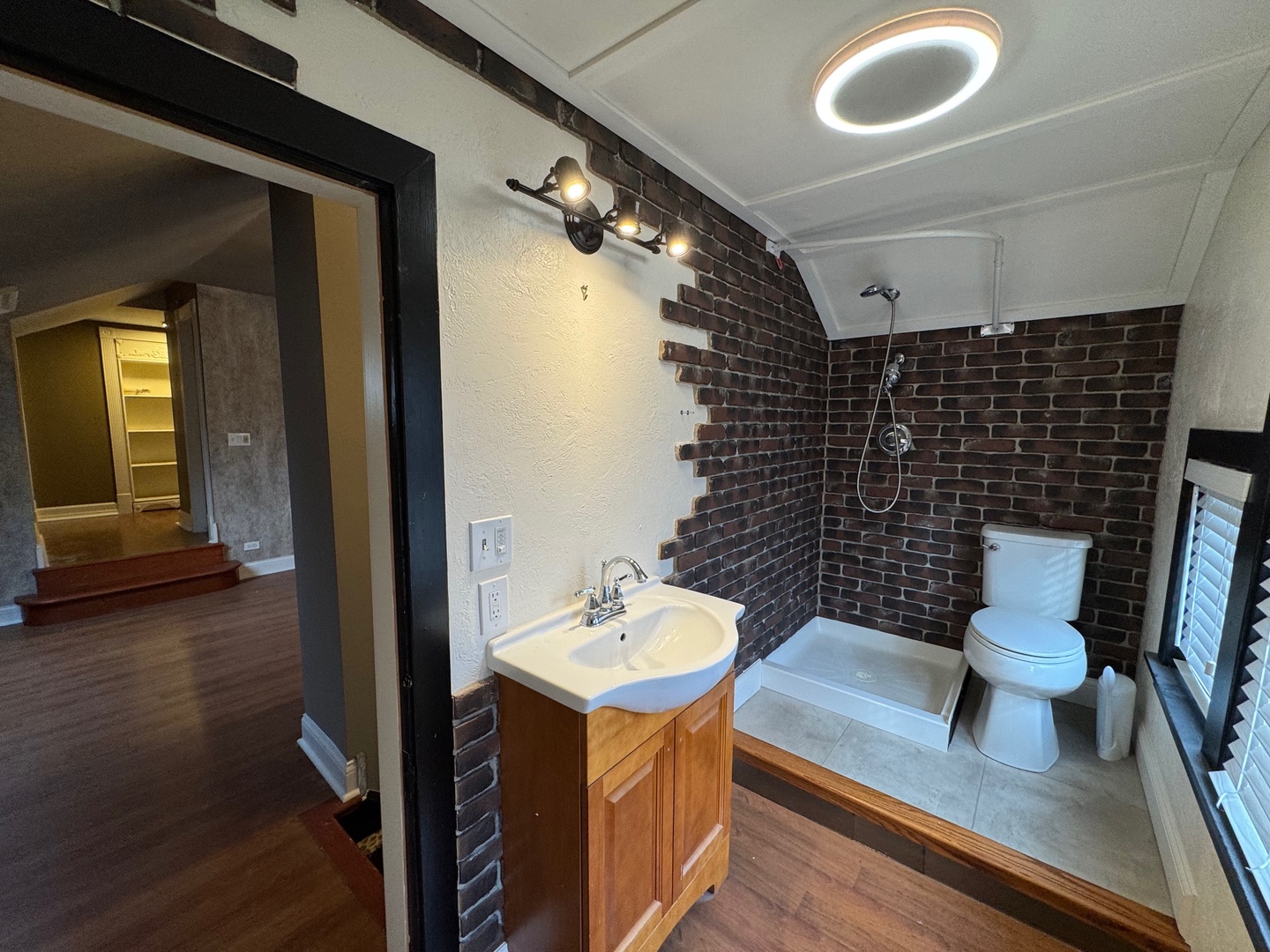 4604 Fairview Avenue, Downers Grove, IL 60515