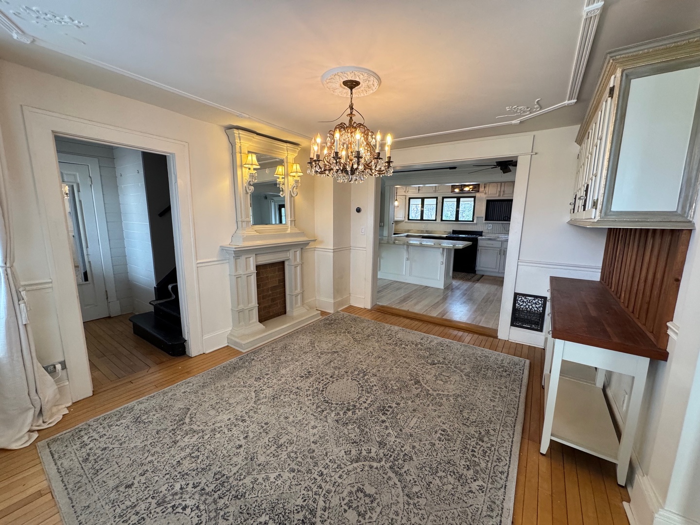 4604 Fairview Avenue, Downers Grove, IL 60515