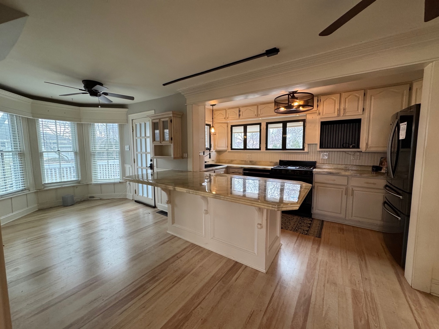 4604 Fairview Avenue, Downers Grove, IL 60515