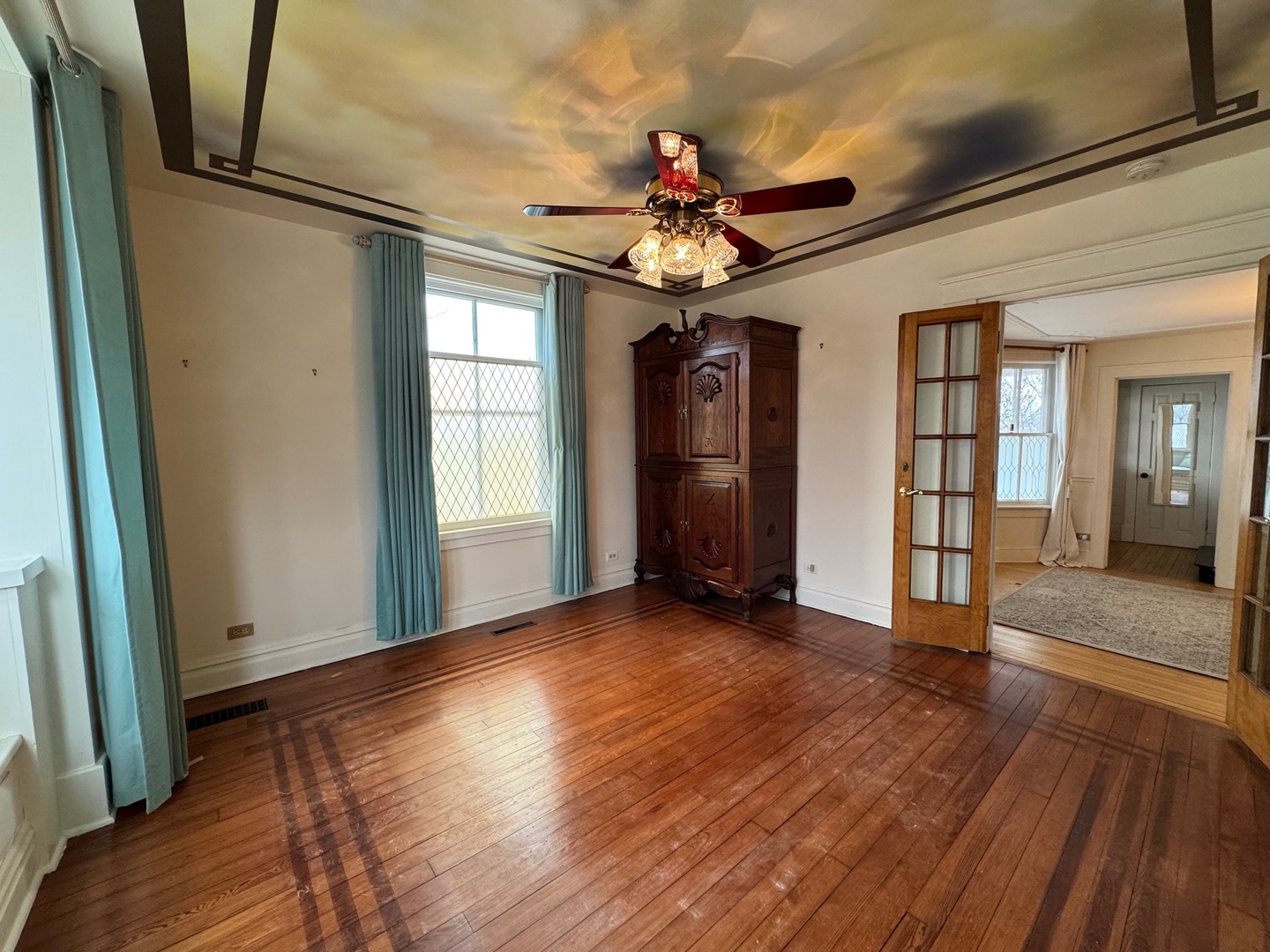 4604 Fairview Avenue, Downers Grove, IL 60515