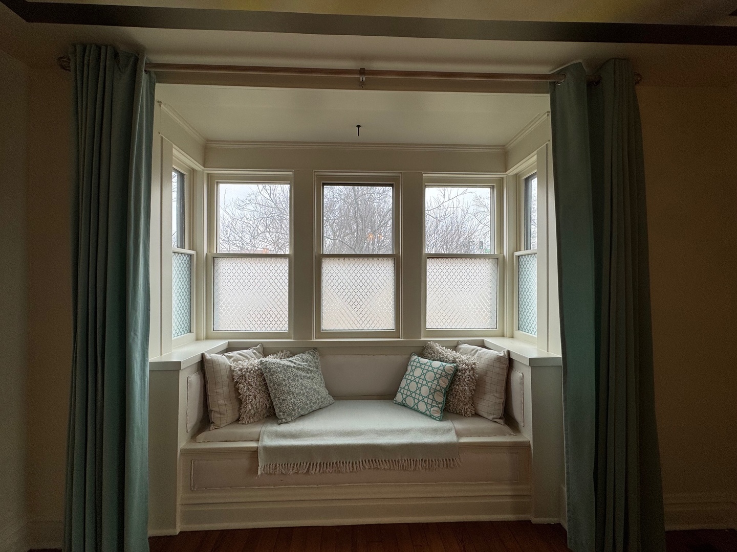 4604 Fairview Avenue, Downers Grove, IL 60515