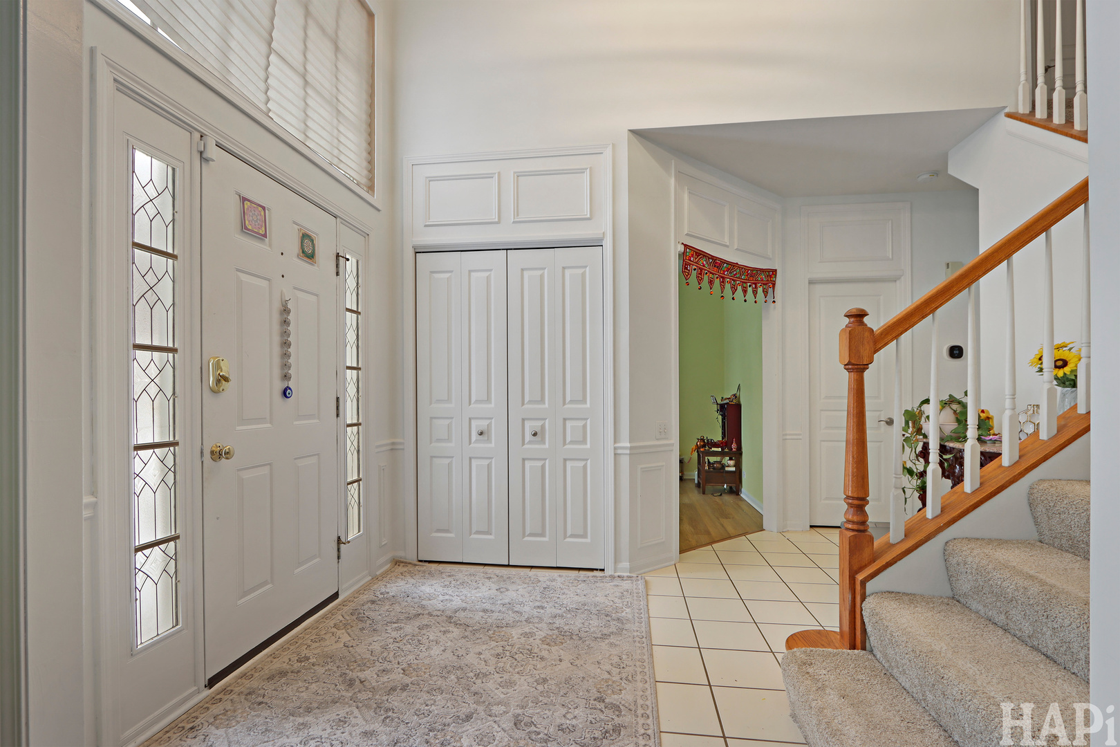 1121 Williamsburg Circle, Grayslake, IL 60030