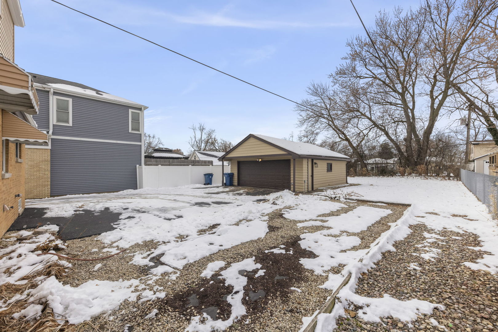 956 S Cadwell Avenue, Elmhurst, IL 60126