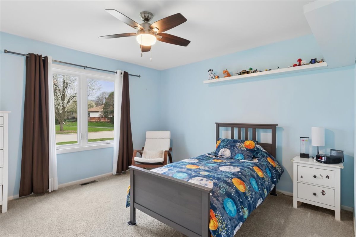 6644 Stowe Court, Lisle, IL 60532