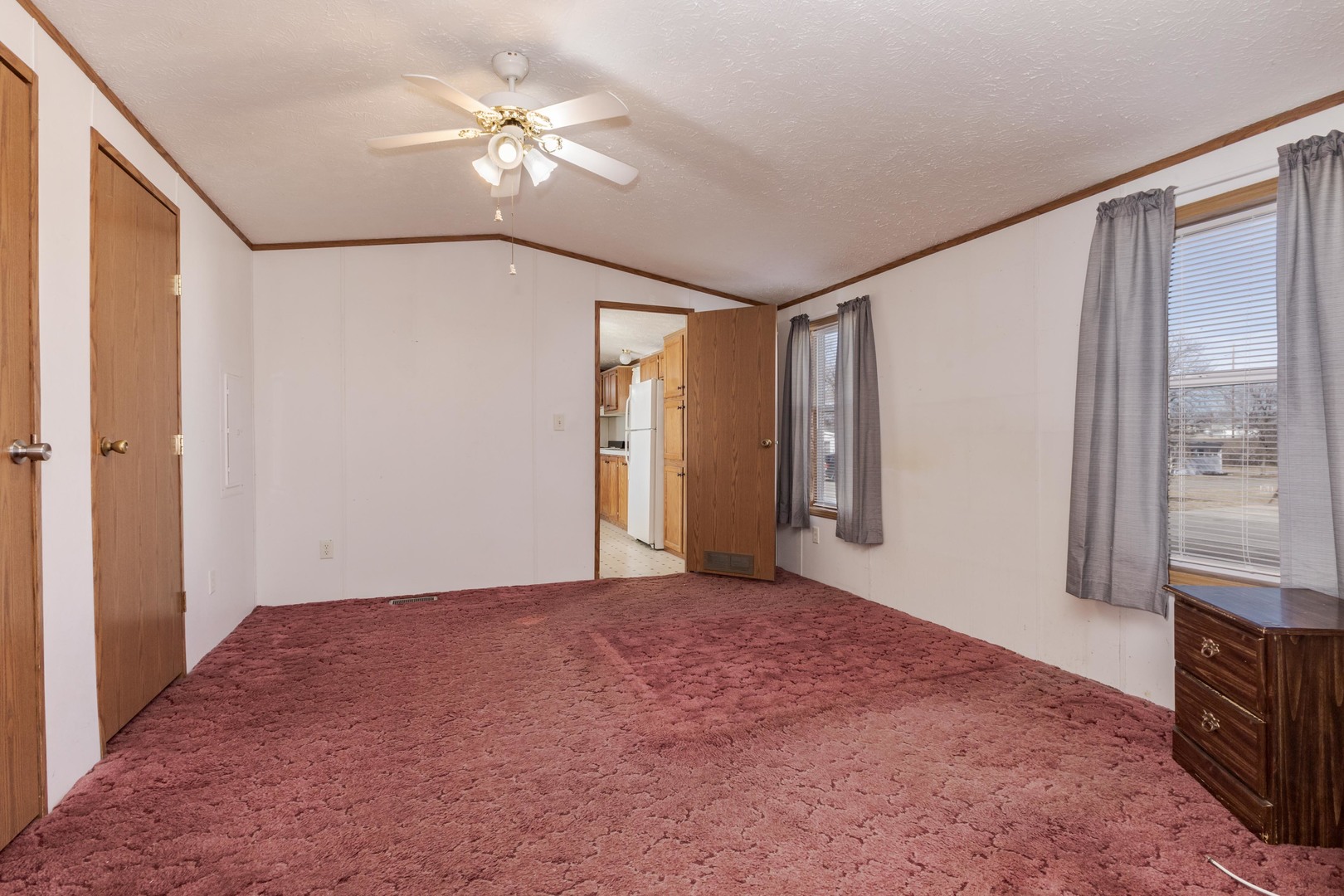 602 6th Street, Bloomington, IL 61704