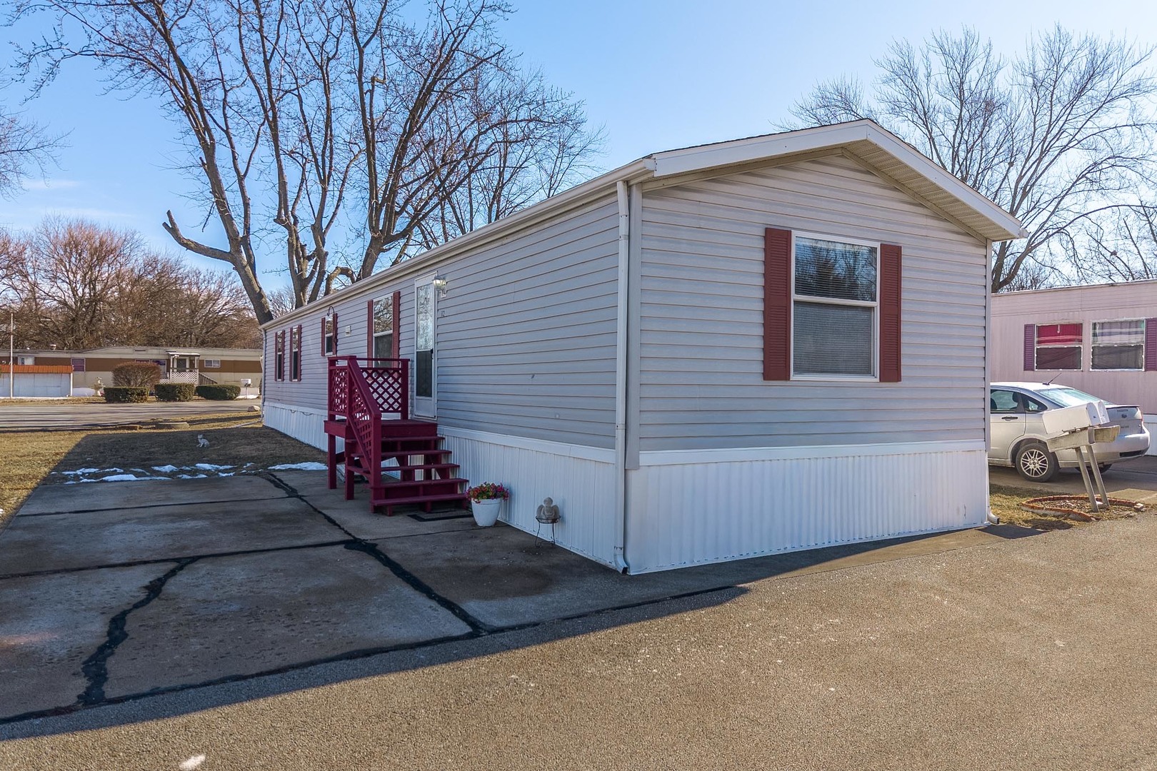 602 6th Street, Bloomington, IL 61704