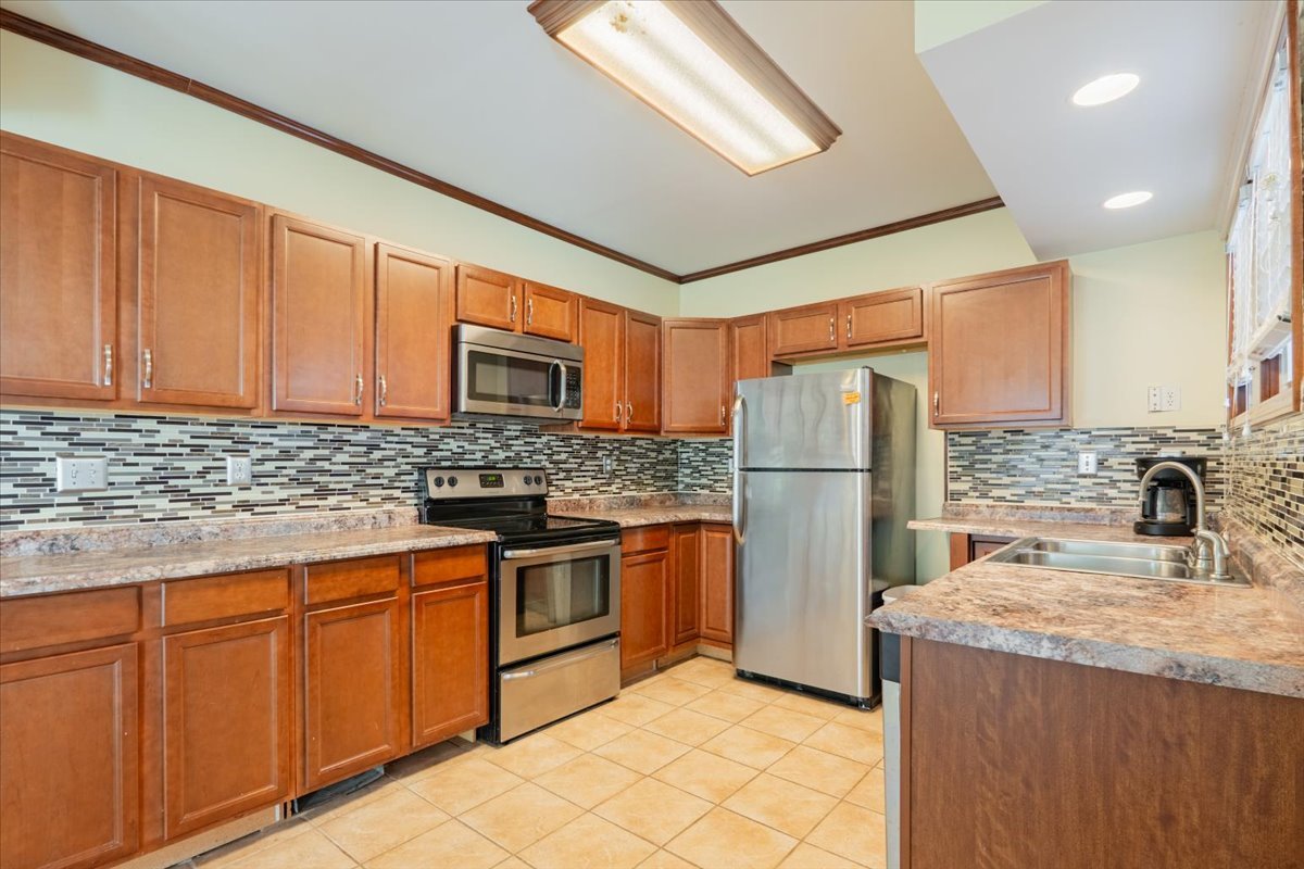 603 S Main Street, Eureka, IL 61530