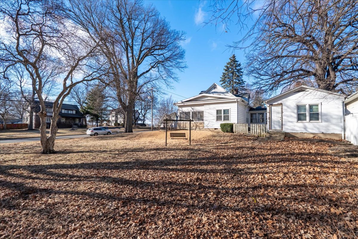 603 S Main Street, Eureka, IL 61530