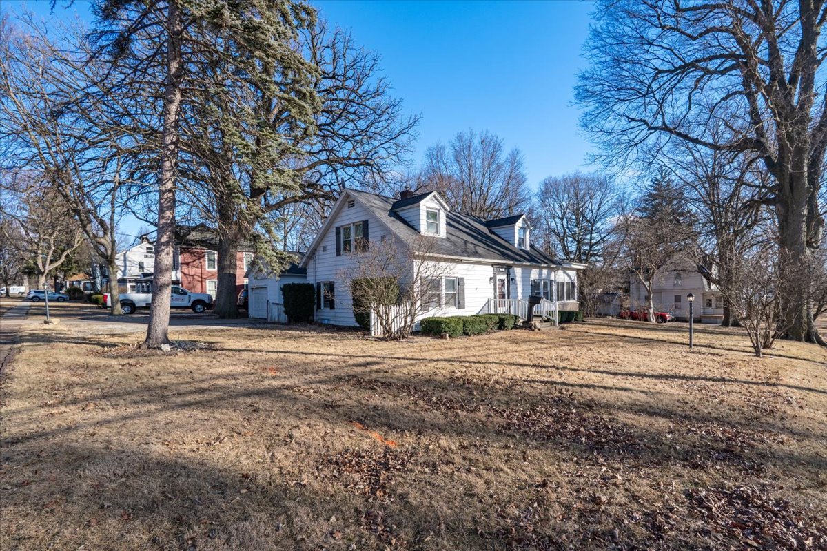 603 S Main Street, Eureka, IL 61530