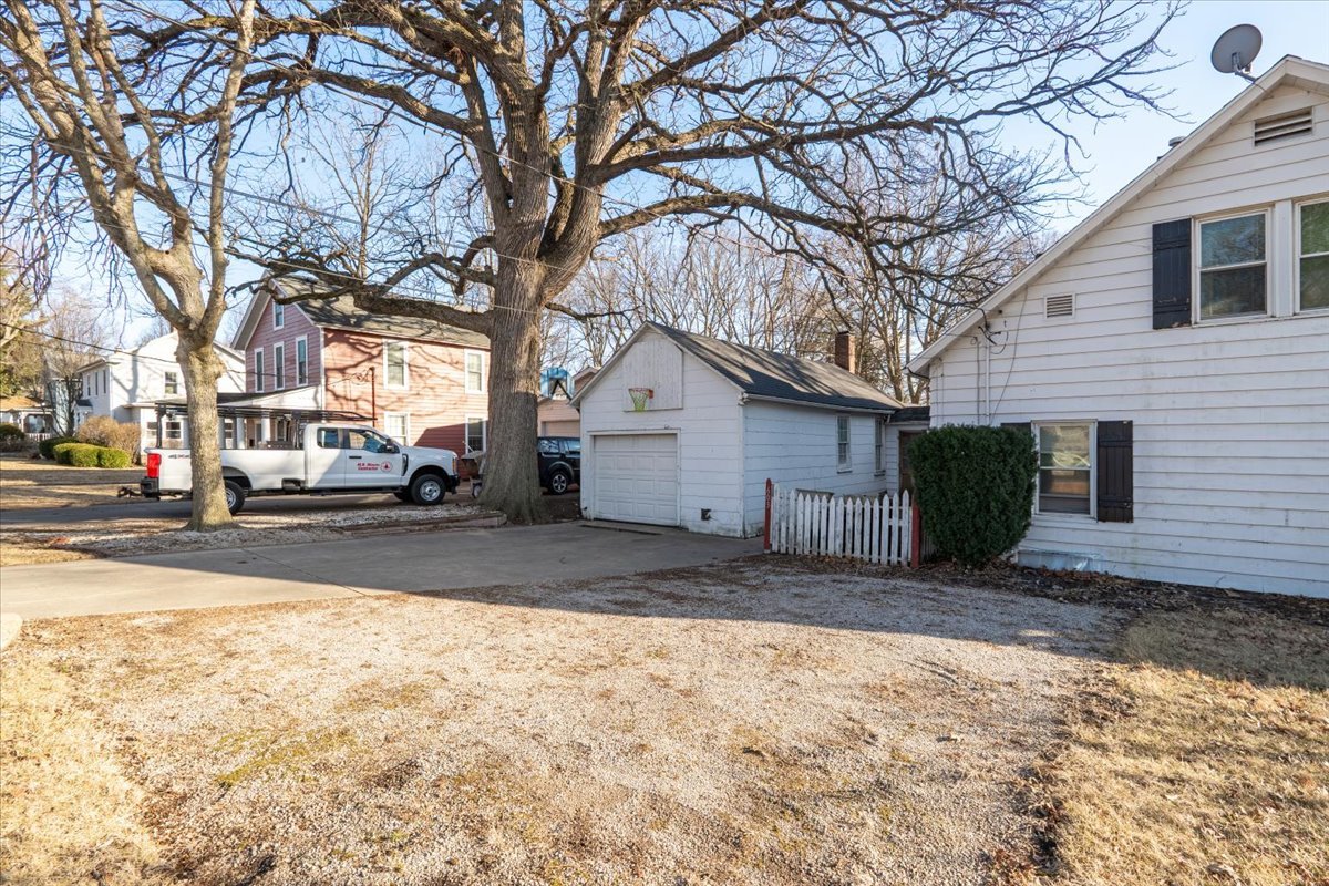 603 S Main Street, Eureka, IL 61530