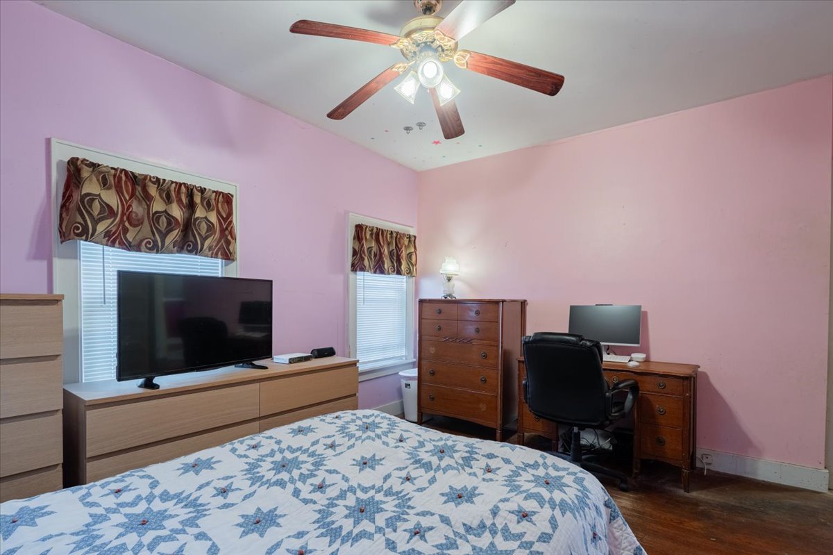 603 S Main Street, Eureka, IL 61530