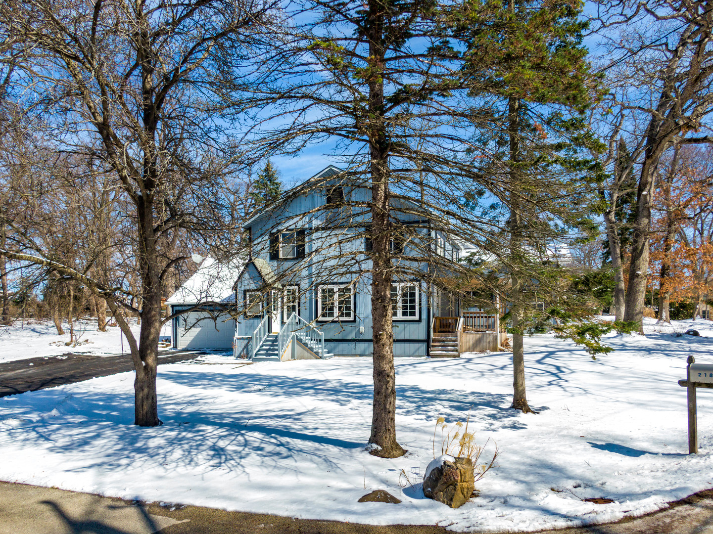 21870 W Lake Avenue, Round Lake, IL 60073