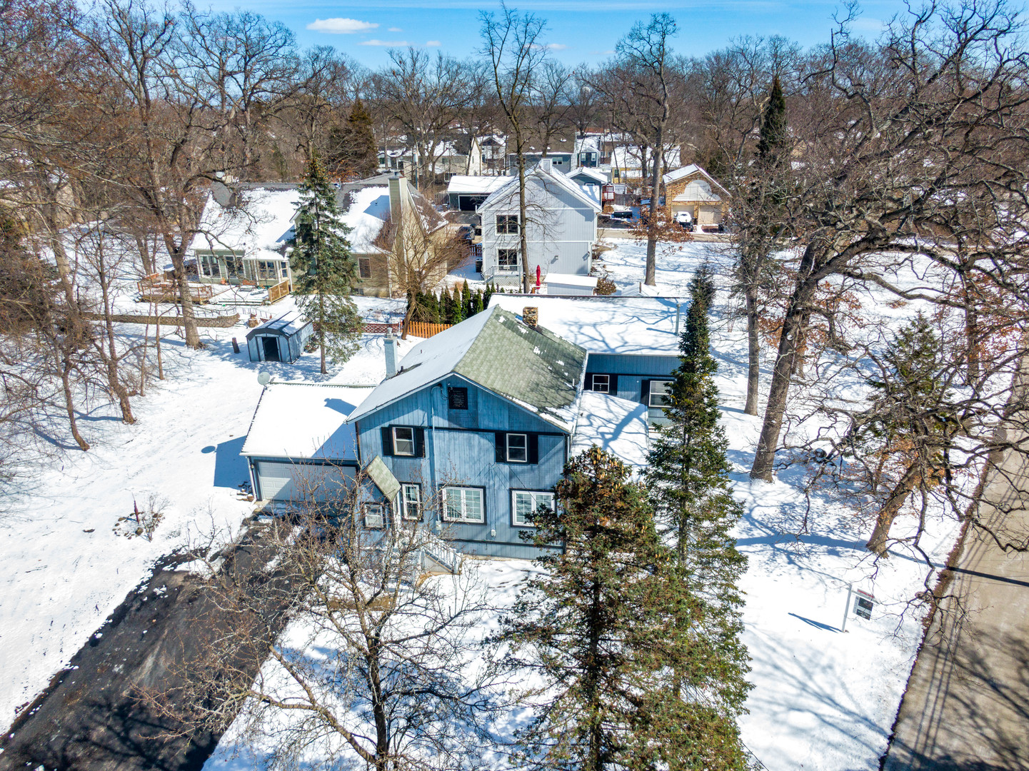 21870 W Lake Avenue, Round Lake, IL 60073