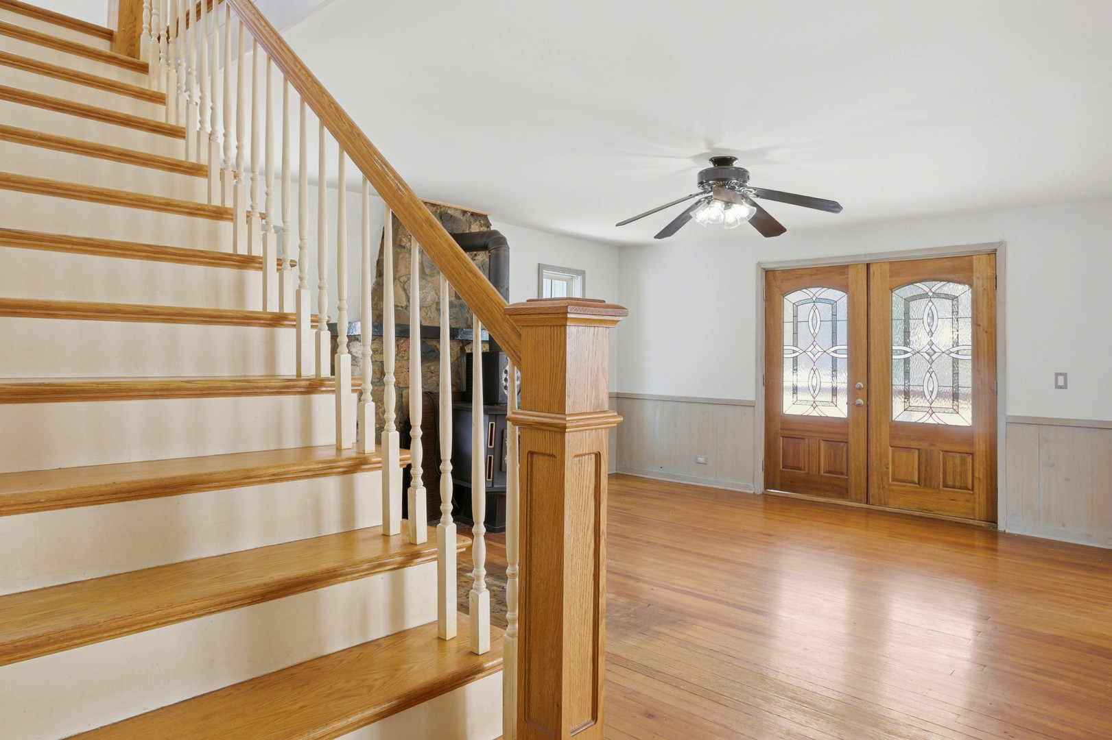 21870 W Lake Avenue, Round Lake, IL 60073