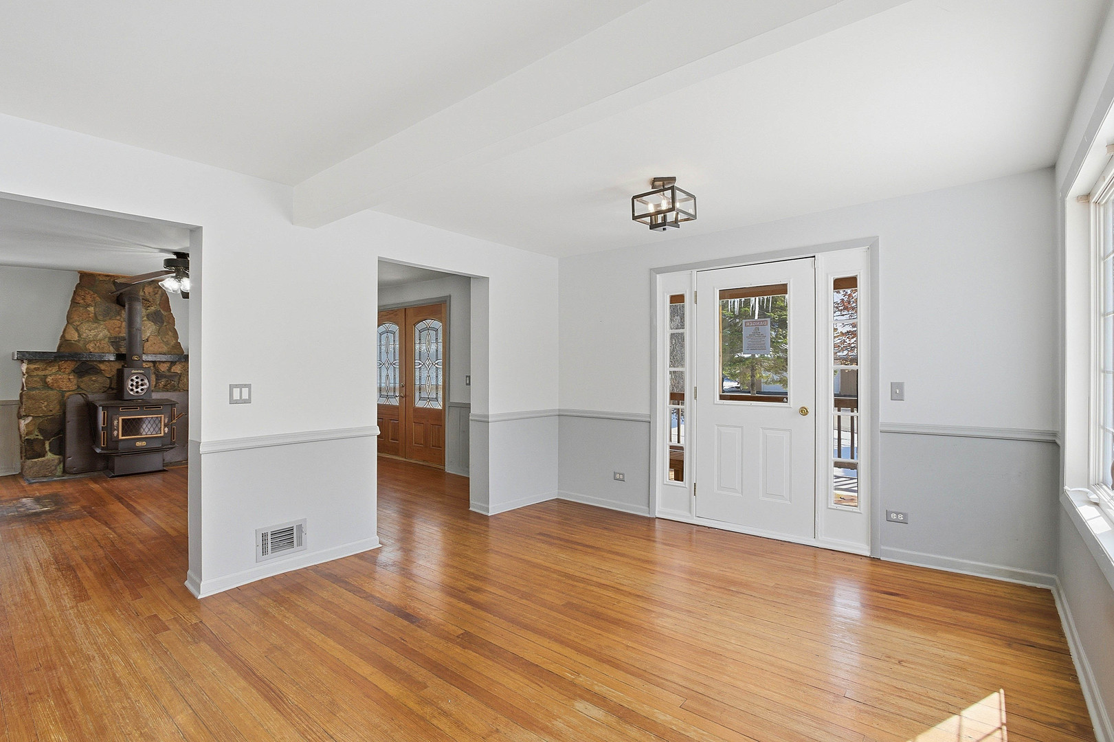 21870 W Lake Avenue, Round Lake, IL 60073