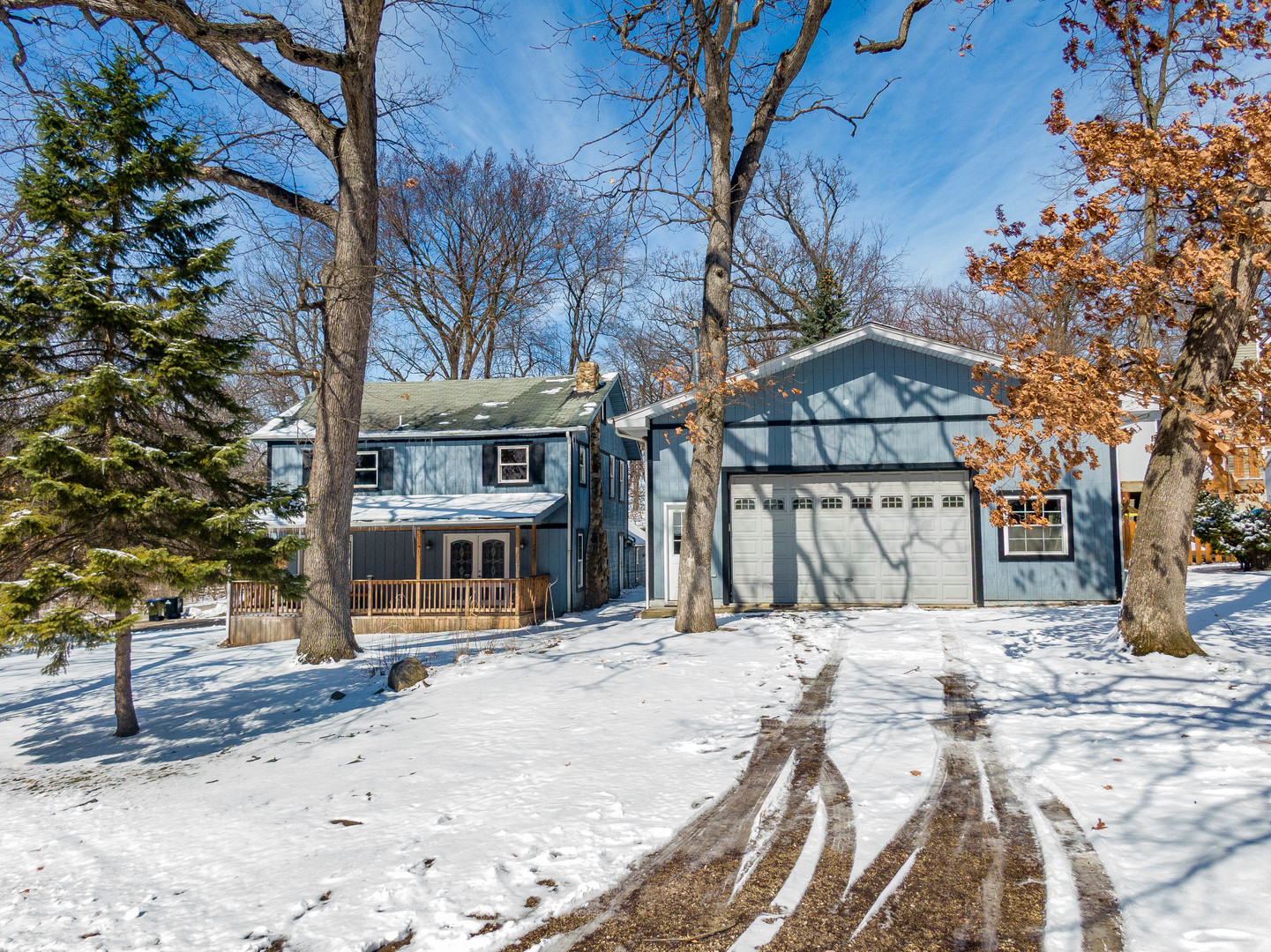 21870 W Lake Avenue, Round Lake, IL 60073