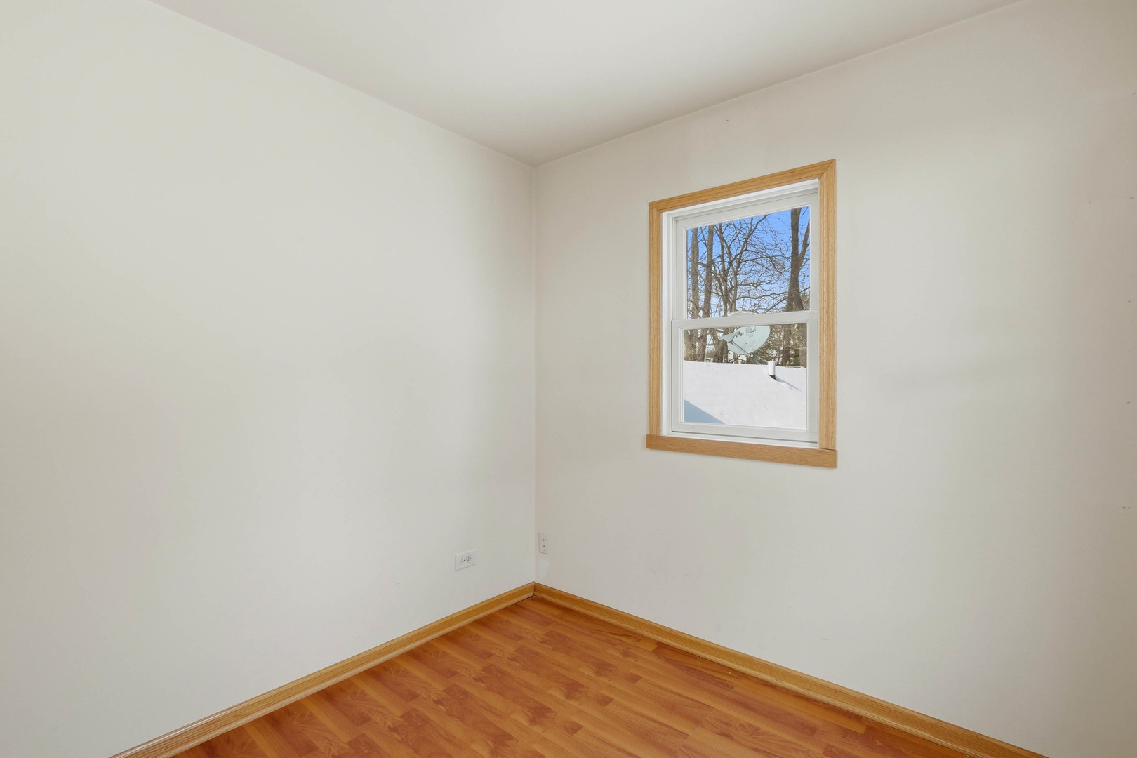 21870 W Lake Avenue, Round Lake, IL 60073