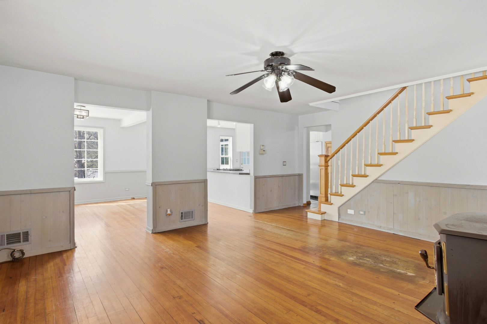 21870 W Lake Avenue, Round Lake, IL 60073