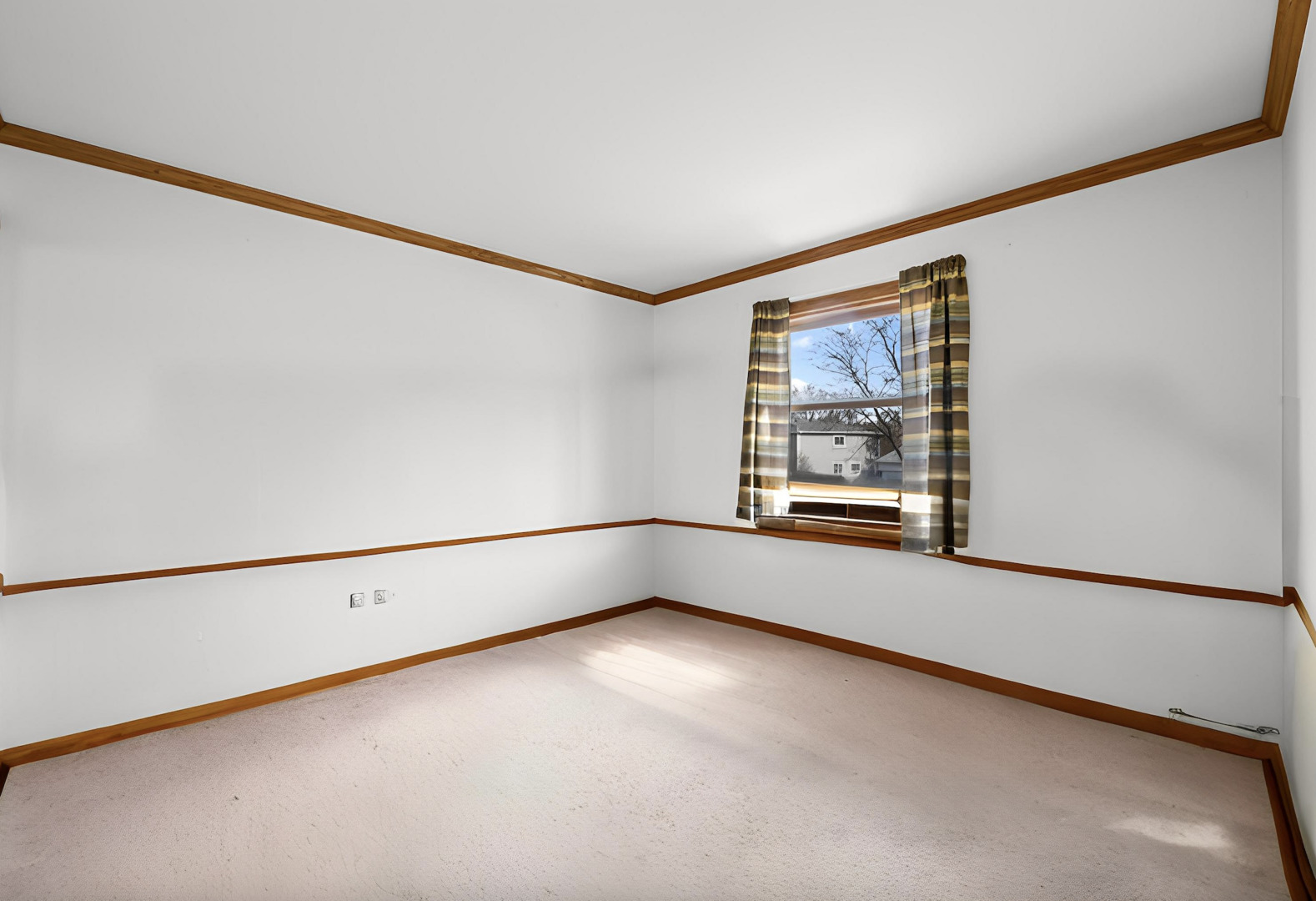 4480 Thornbark Drive, Hoffman Estates, IL 60192