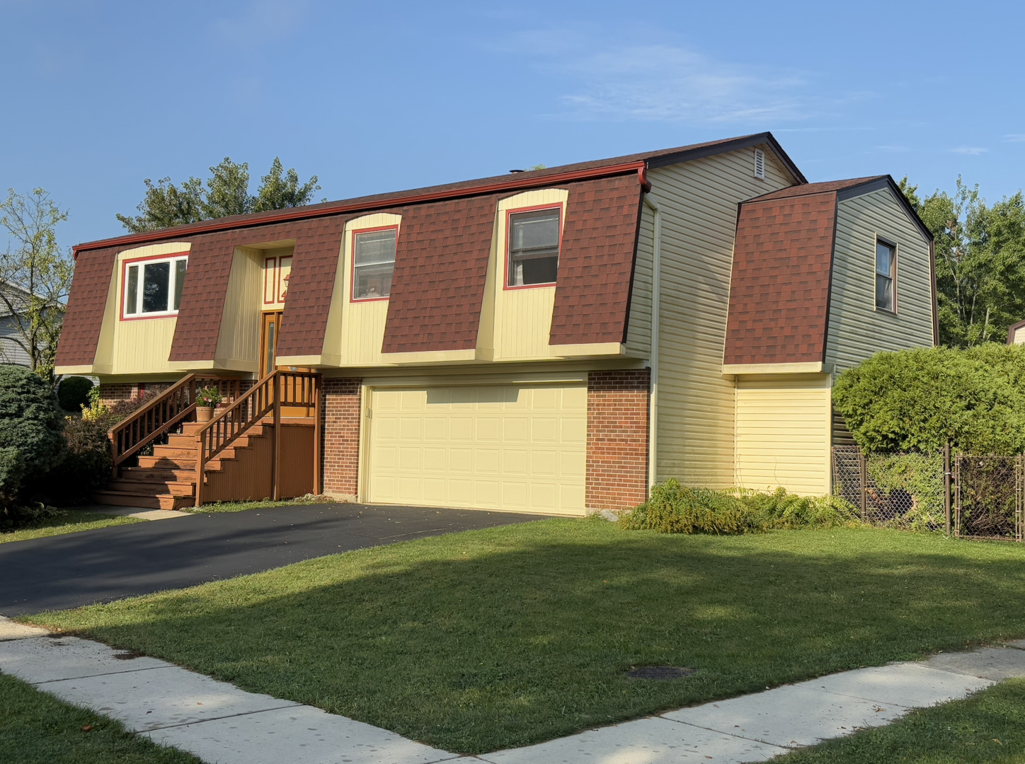 4480 Thornbark Drive, Hoffman Estates, IL 60192